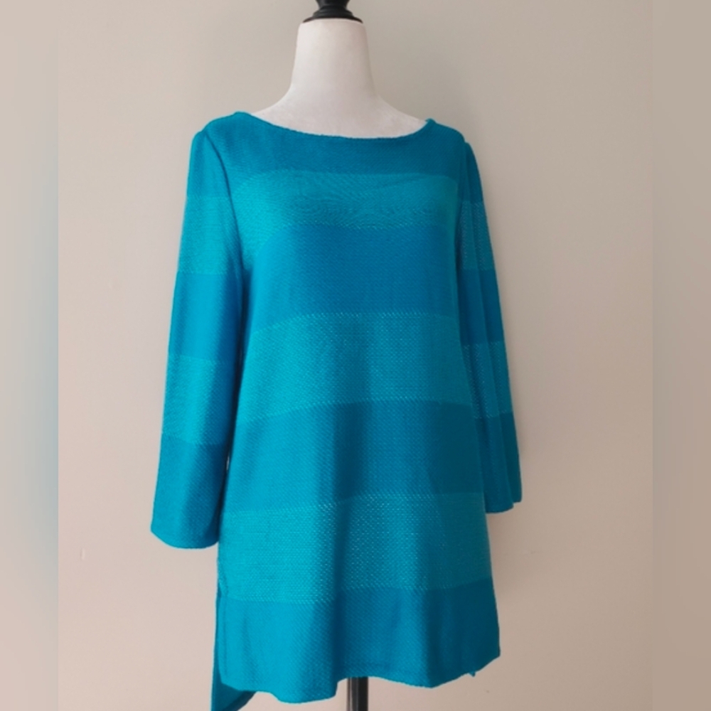 St. John Knit Top –wool-blend top Size Med Chic blue striped St. John